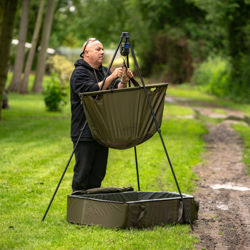 Avid Carp Pro-Tect Deluxe Tripod